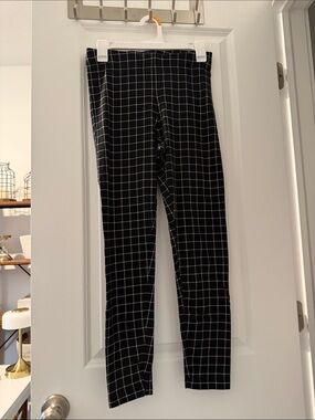Old Navy Black Grid-Print Joggers